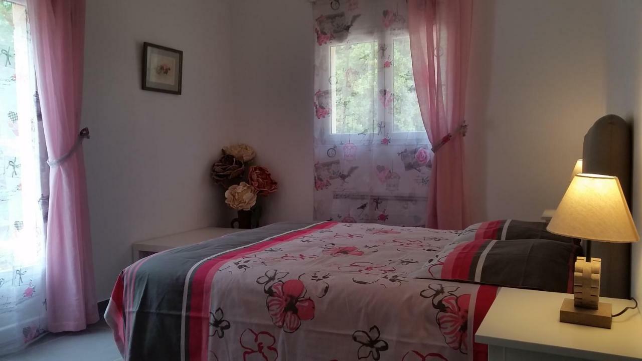 Villa Mylena Jouques Luaran gambar